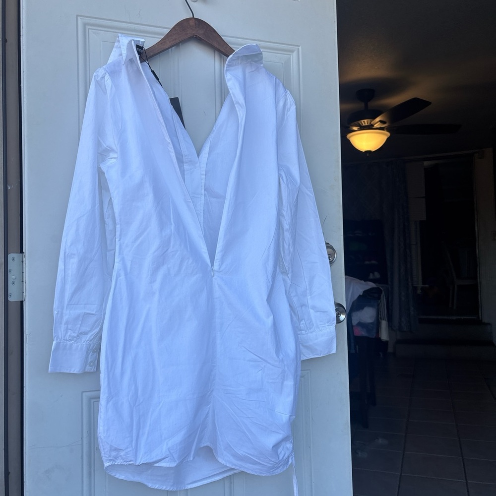PrettyLittleThing White Collared Shirt - Picture 7 of 7